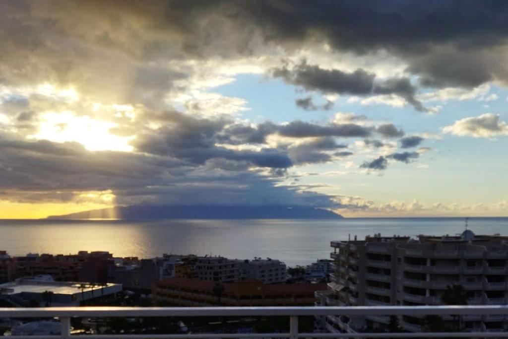 Luxury Apartment With Stunning Ocean View Puerto de Santiago  Eksteriør billede
